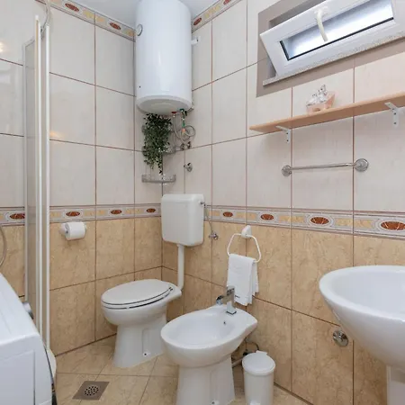 With Parking Space - 24631 Appartamento *