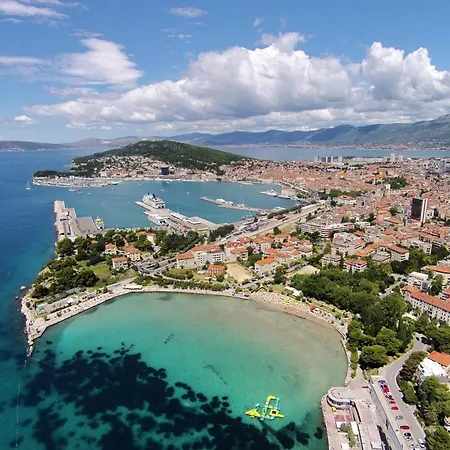 Apartament With Parking Space - 24631 *