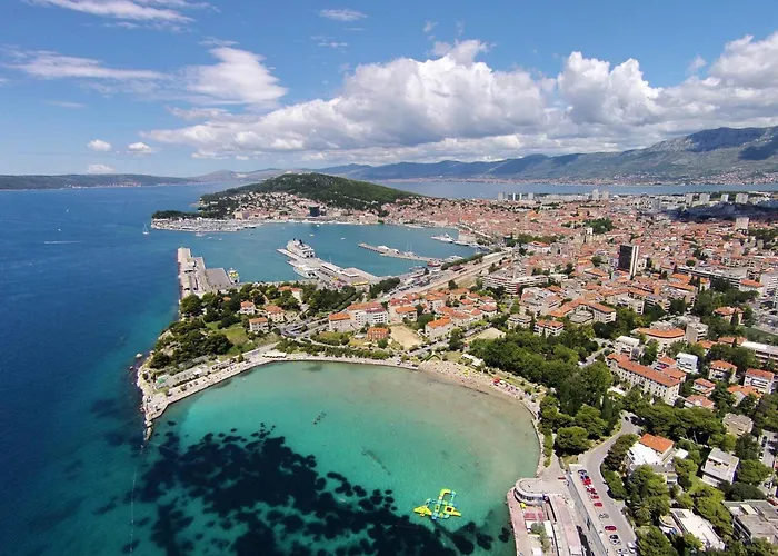 Apartament With Parking Space - 24631 *